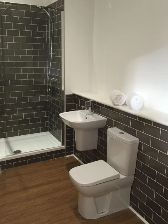 Edinburgh Castle Apartments and Suites - photo 7