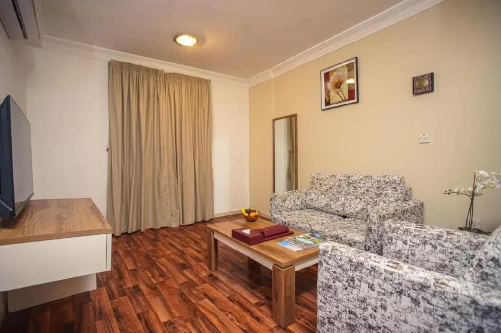 La Villa Suites Hotel - photo 7