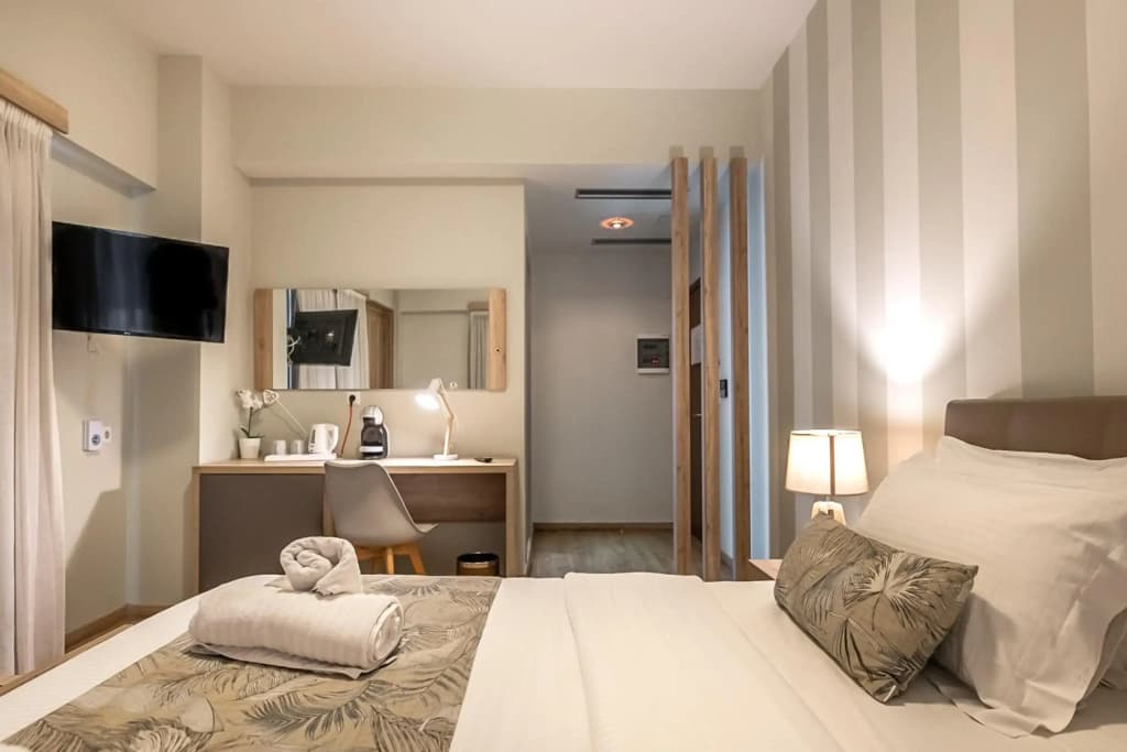 Hotel @ Syngrou Fix - photo 6