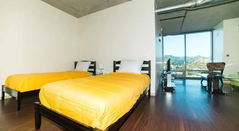 Hollywood Paloma Apartment - photo 5