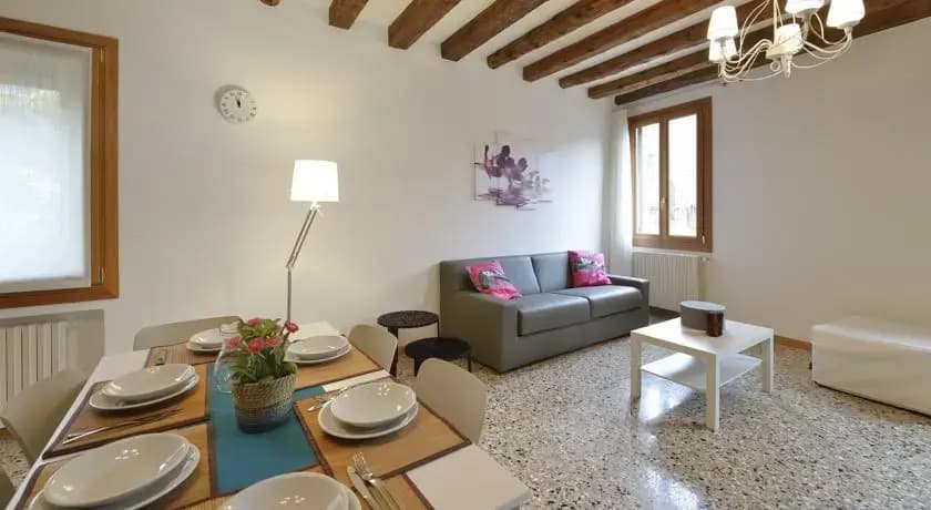 Madame V Apartments - photo 1