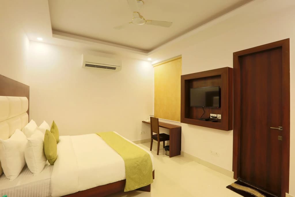 Hotel ARCH - photo 6
