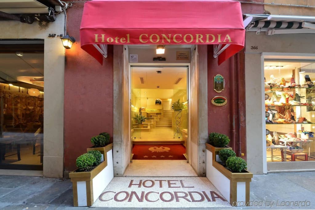 Hotel Concordia - photo 12