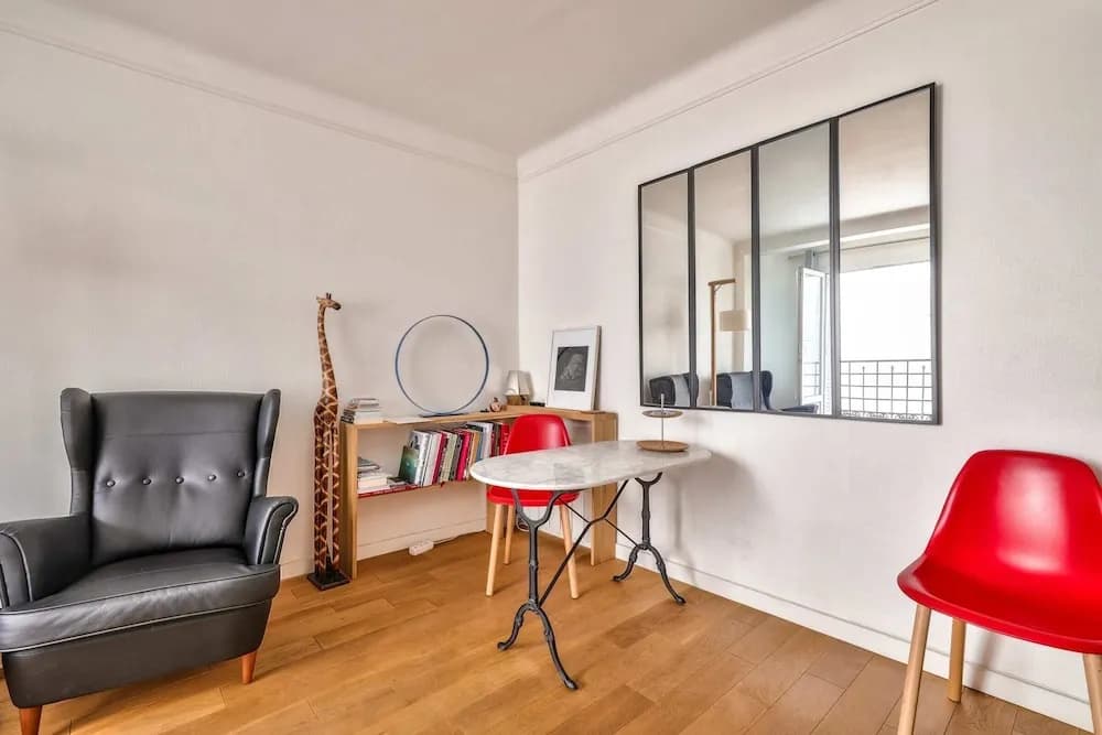 Very Nice and Charming 2 Room Apartment in Paris - photo 2