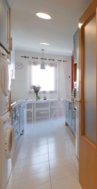 Unique Rentals - Stylish Seafront Duplex - photo 19