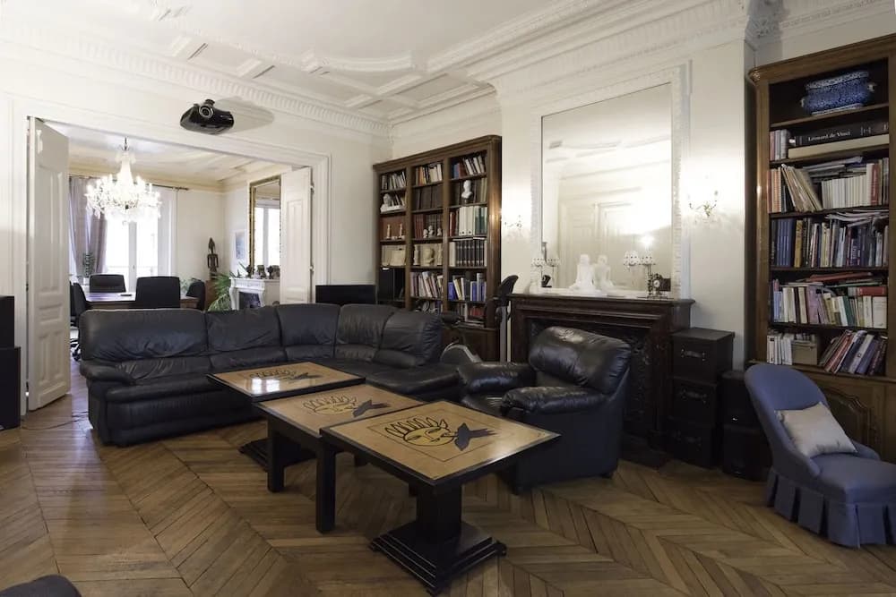 Champs-Elysees Hideaway - photo 10