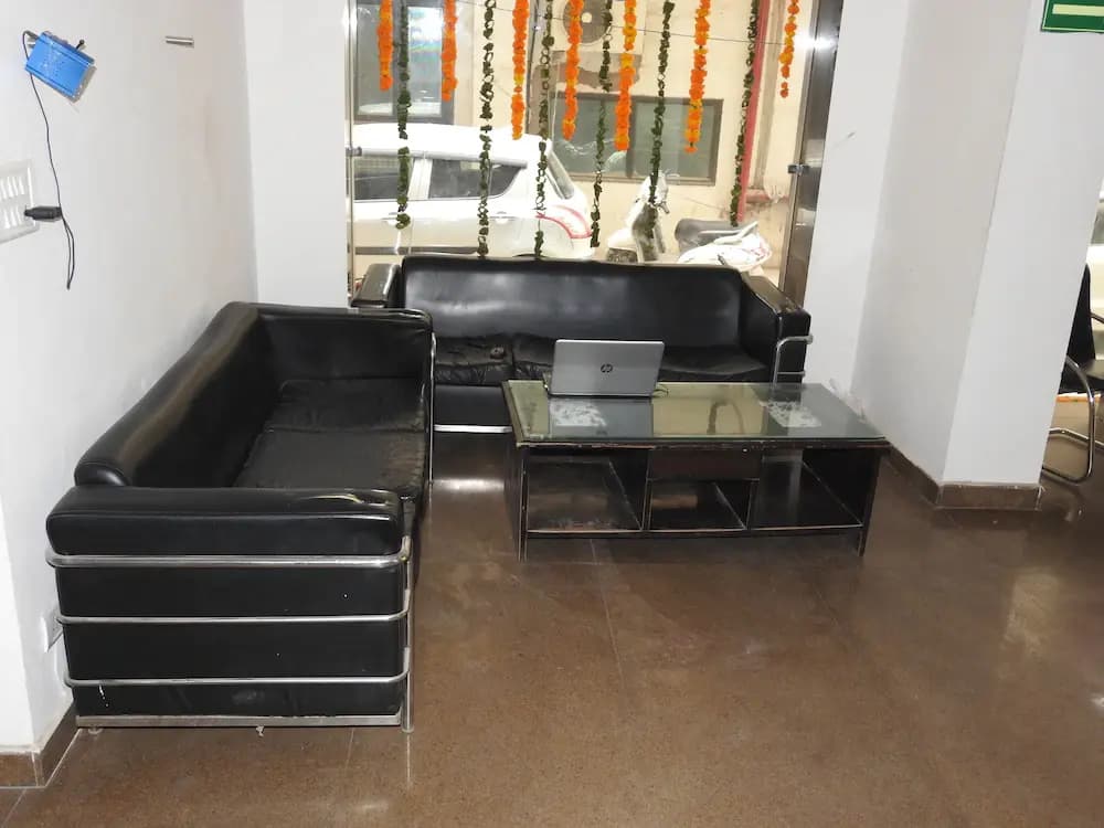 Hotel Dee Continental - photo 7
