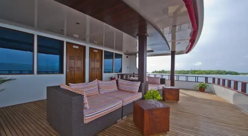 Theia Liveaboard - photo 10