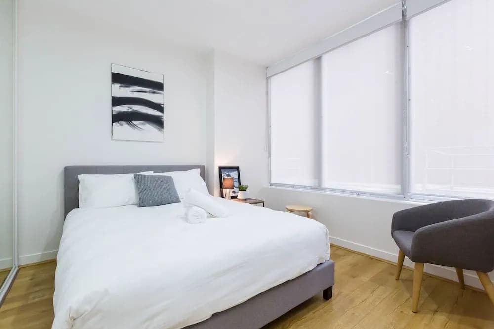 HAZEL, 3BDR Melbourne Apartment - photo 9