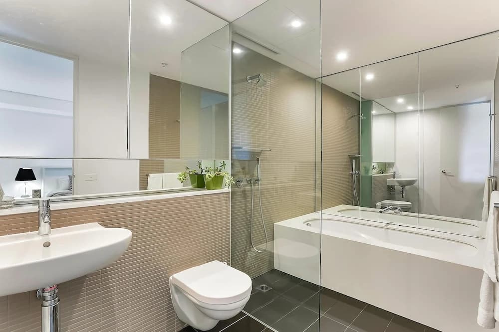 Stylish 1 Bedroom Apartment Camperdown - photo 9