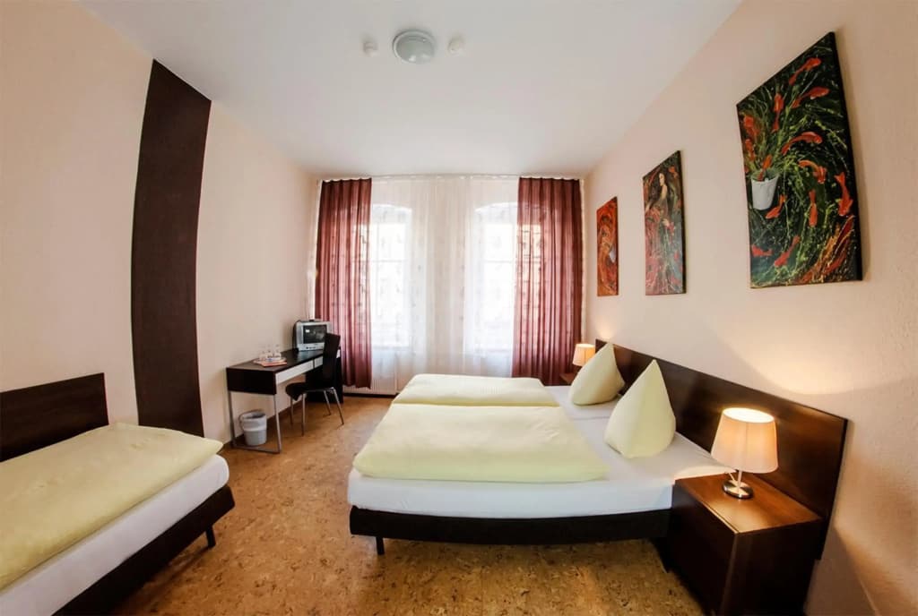 Hotel Pension Victoria - photo 2
