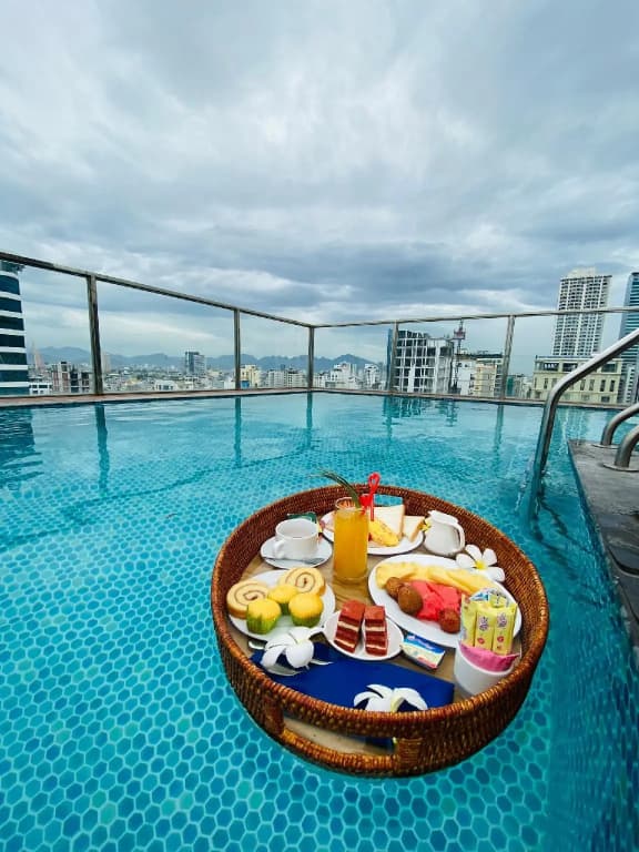 Sofiana My Khe Hotel & Spa - Rooftop Pool Bar - Free 01 Draught Beer and 20-minute Spa per Room - photo 8