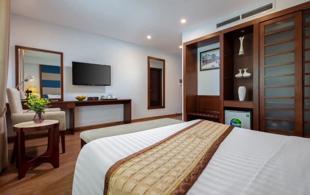 Skylark Hotel - photo 44