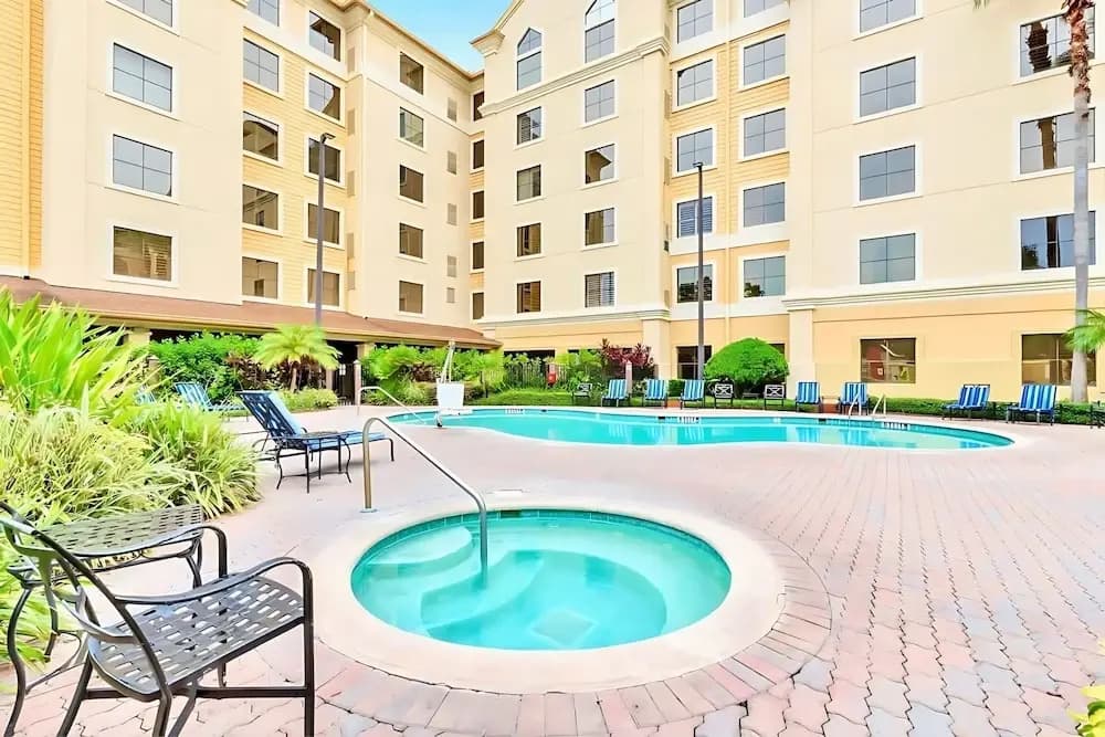 1BR Apartment Near Disney w Pool, Hot Tub, Arcade - photo 4