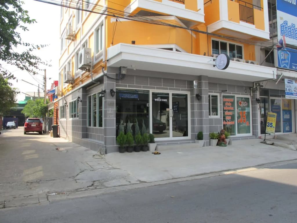 Hoppers Place Donmuang Room - photo 1