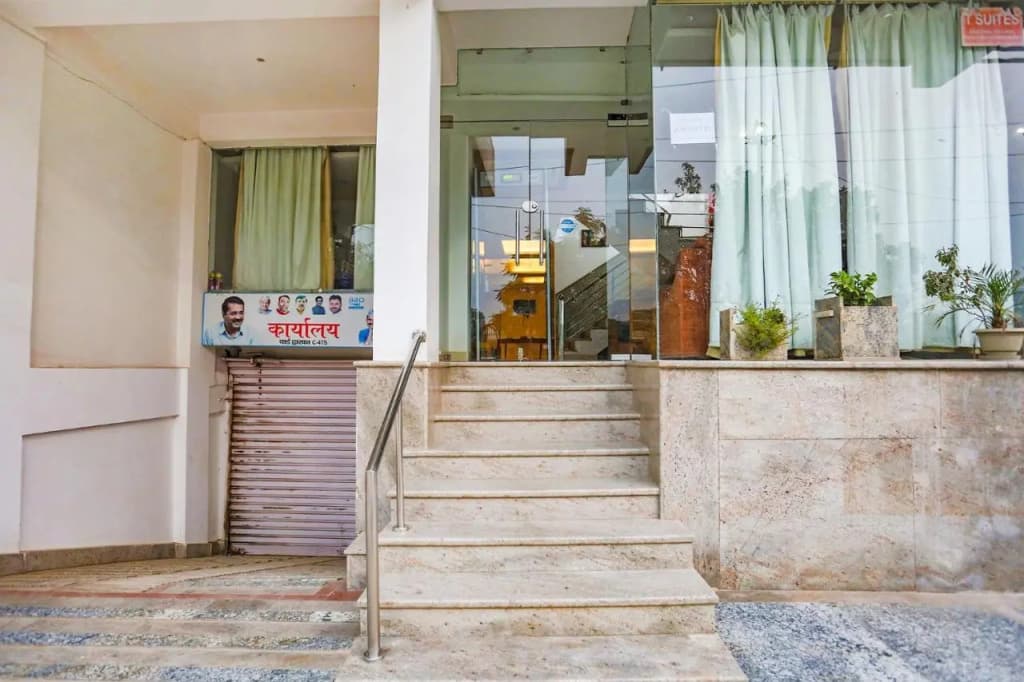 FabExpress Taj Home Stay - photo 16