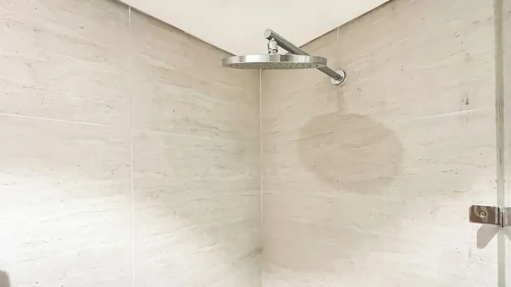 Modern Minimalist Studio Room At Gold Coast Apartment - photo 8