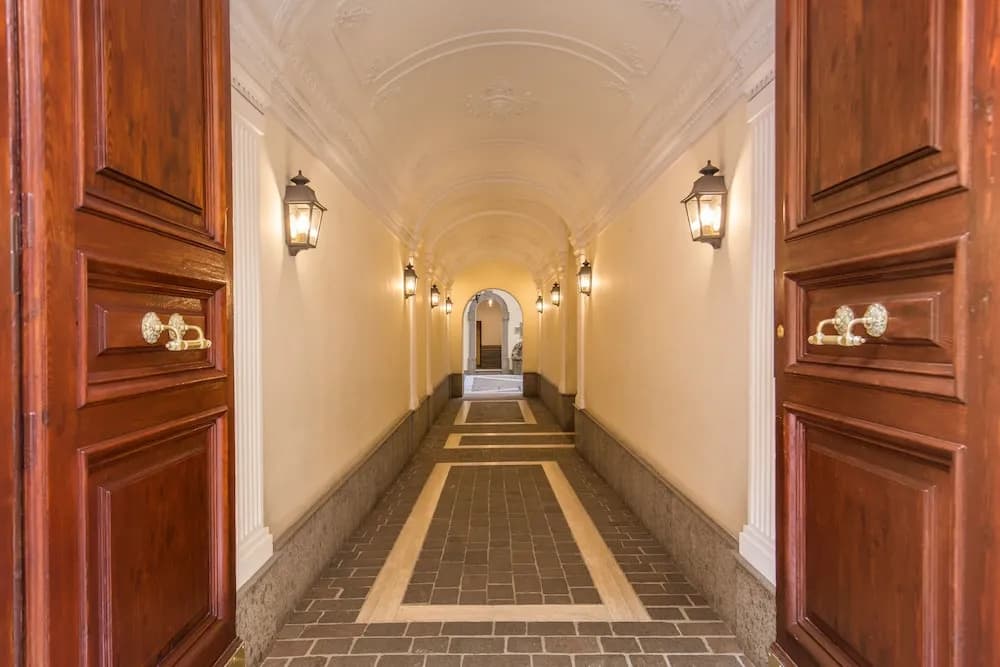 Spanish Steps Miracle Suite - photo 11