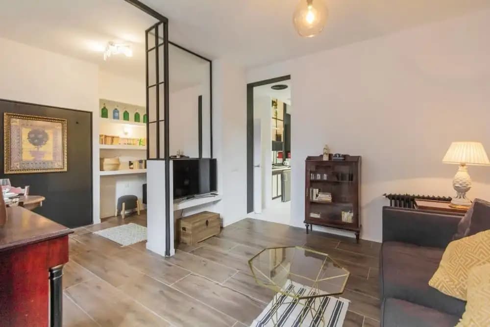 Bright & Compact One Bed Apartment in Malasaña - photo 4