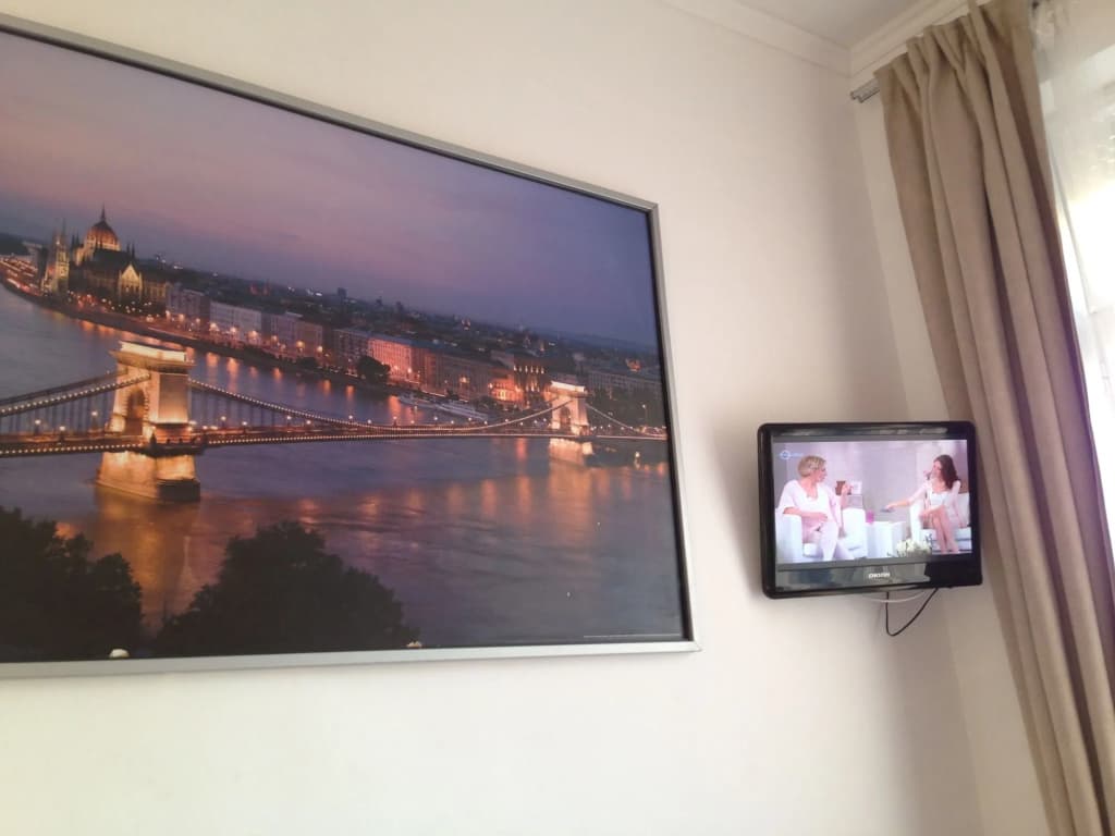 Europa Centerpoint Guesthouse - photo 7