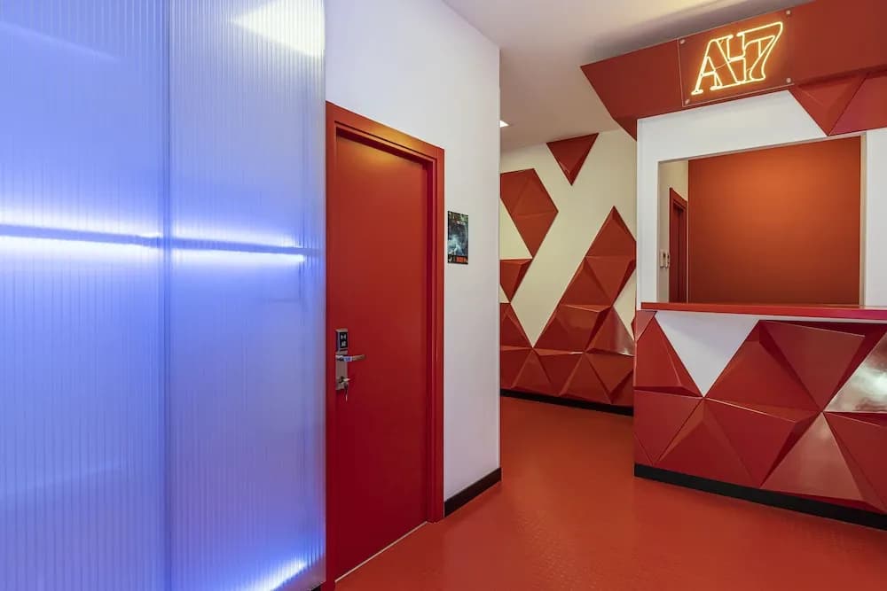 Art Seven Hostel Capsules - photo 10