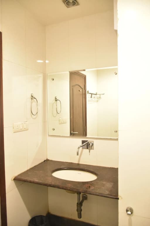 Alpine Tree Hotel - photo 9