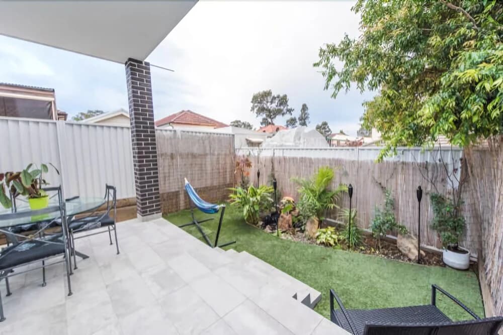 Guildford villa - photo 10