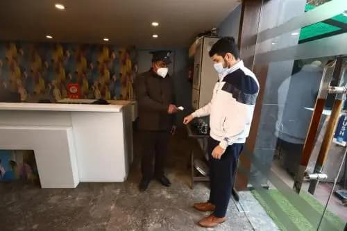 Hotel Twin Tree Naraina - photo 30
