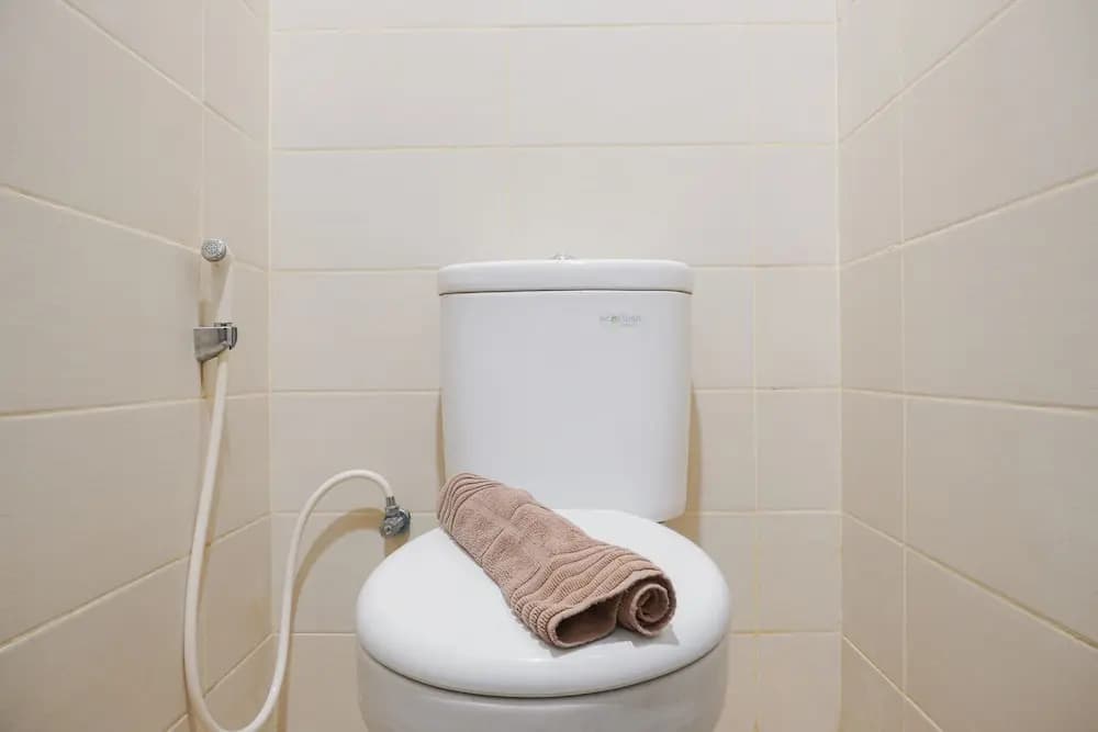Minimalist And Homey 1Br At Belmont Residence Puri Apartment - photo 6