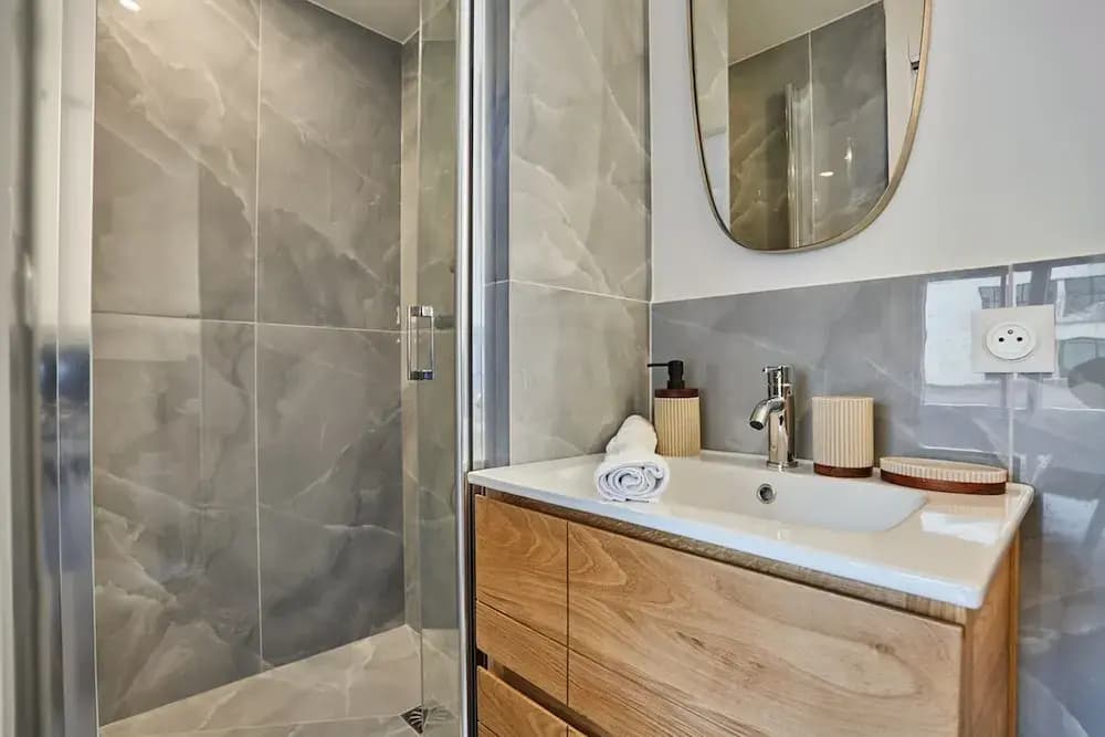 Apartment in the Center of Paris - photo 5