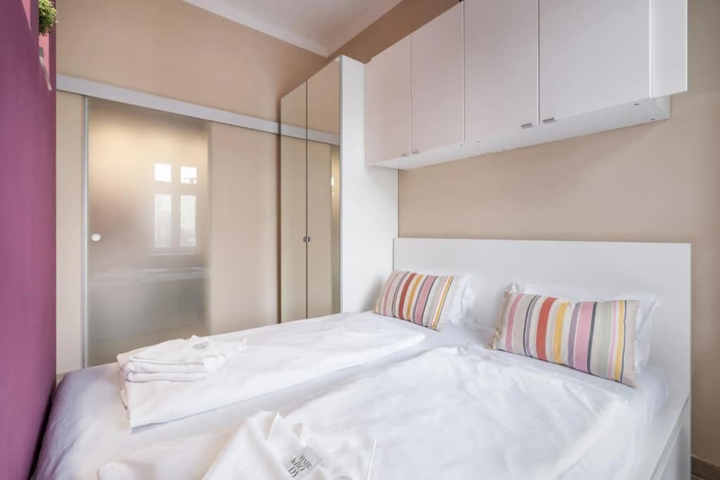 Pink Secrets Apartment - photo 5