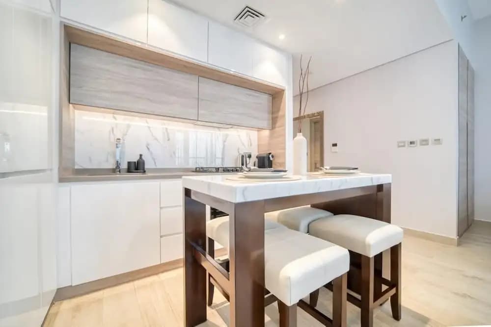 Bright Studio With Mesmerizing Canal And City View - photo 19