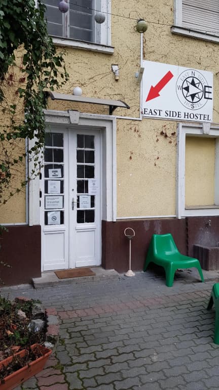 East Side Hostel - photo 1