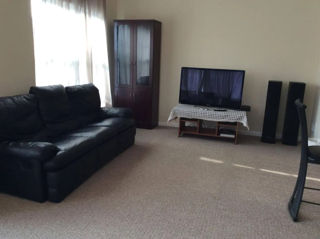 Sunny Guesthouse - photo 4