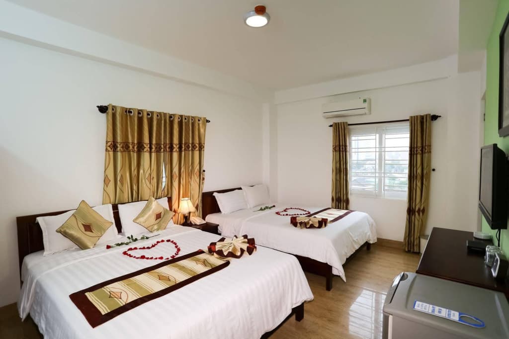 Little Gold Hotel - photo 37