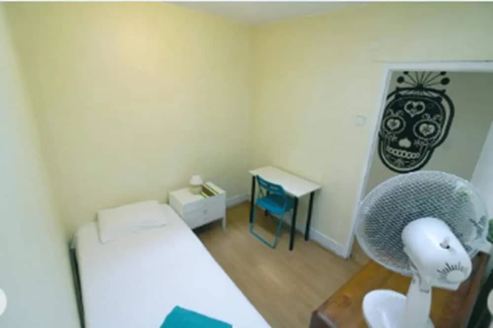 Room in Marechal Saldanha - photo 8