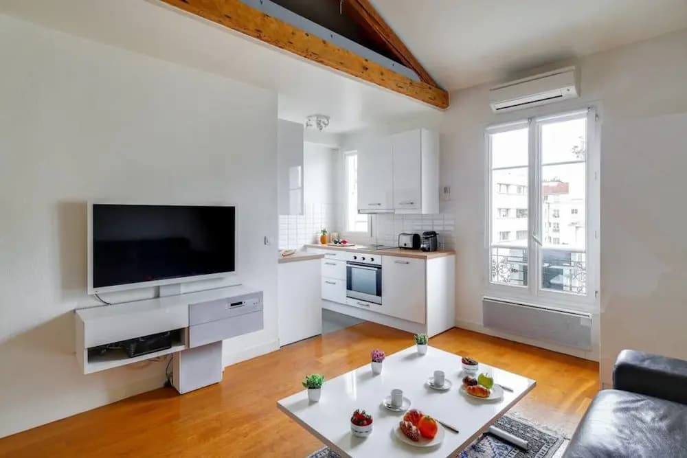 Beautiful Renovated Flat Near Eiffel Tower - photo 8