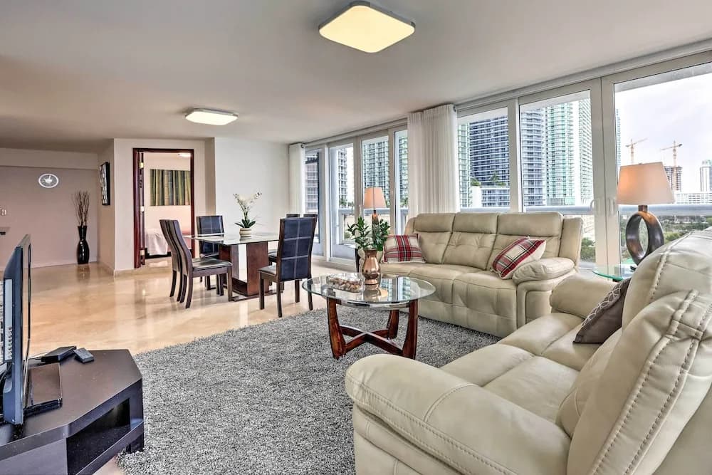 Waterfront High-Rise Condo - Miami Beach 5 Mi - photo 5