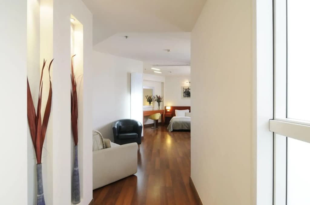 Dorian Inn Hotel - photo 14