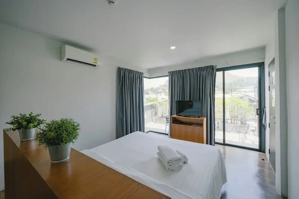 J & P Guest House - photo 5