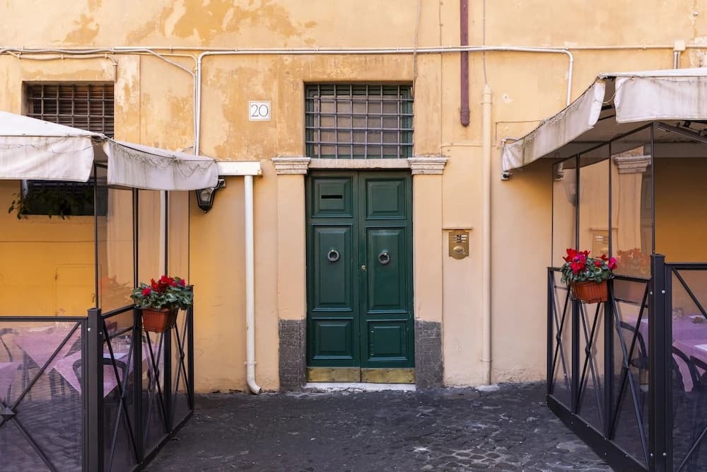 Sonder — Piazza Trilussa - main photo