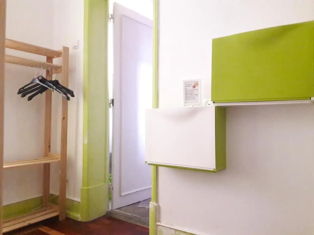 Mini Hostel In Lisbon - photo 2