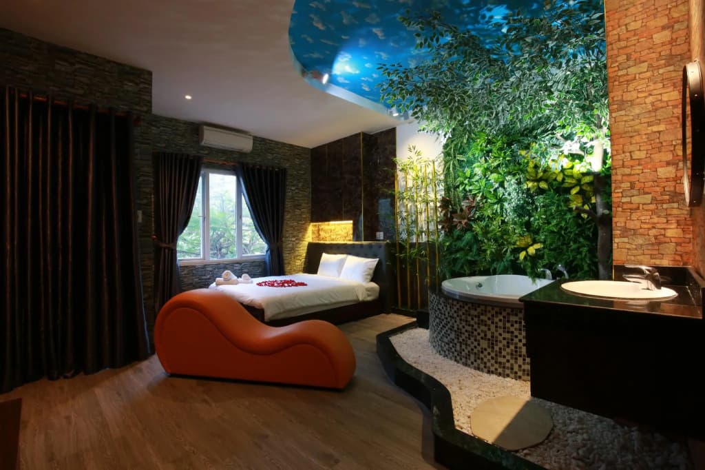Lotus Hotel - The Cupid Room - photo 9