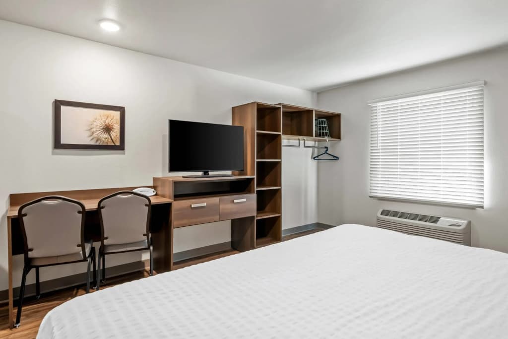 WoodSpring Suites Orlando East UCF - photo 7