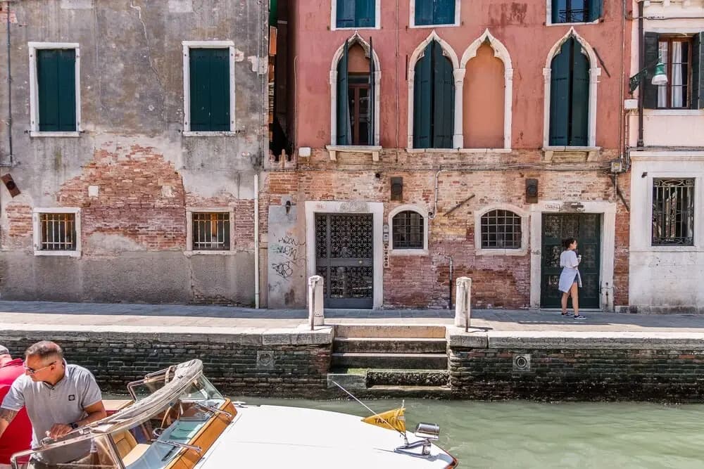 20 Windows on Venice - photo 21