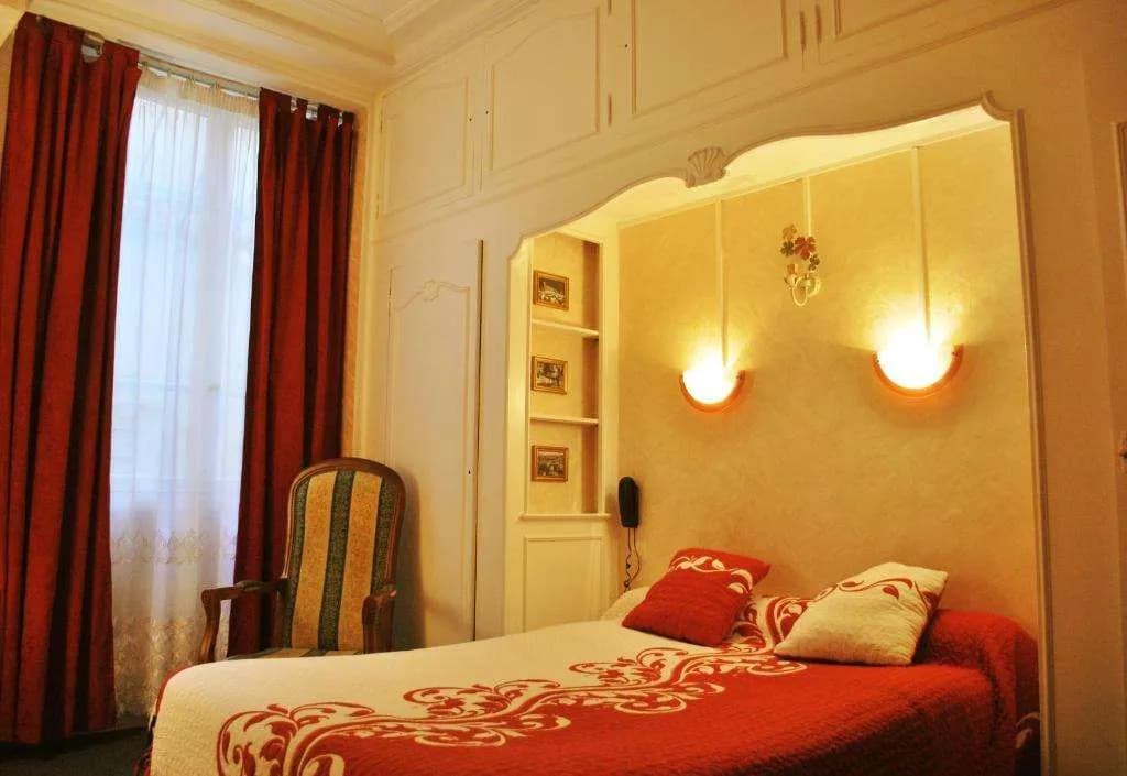 Hotel Avenir Jonquiere - photo 3