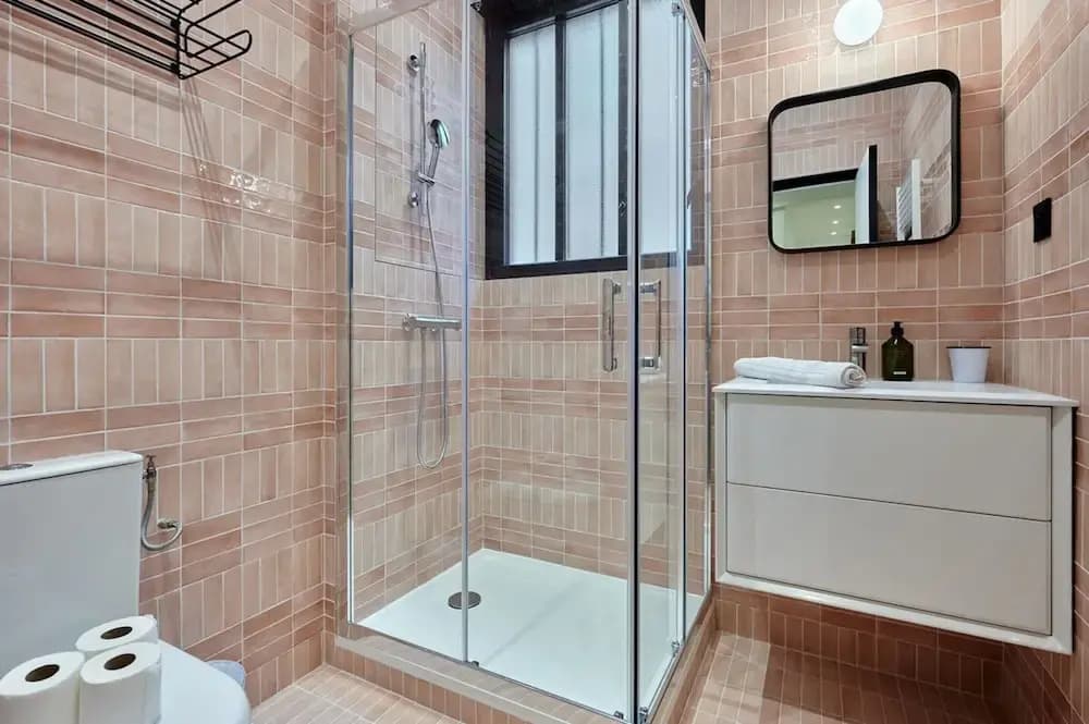 Charming & Modern Apartment Center of Paris - photo 9