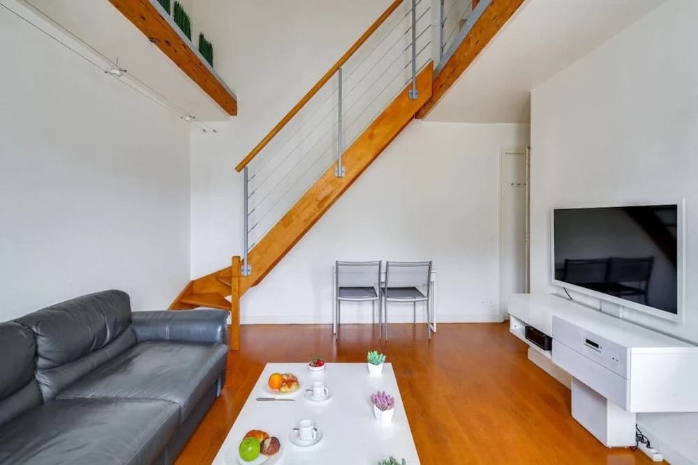 Beautiful Renovated Flat Near Eiffel Tower - photo 2