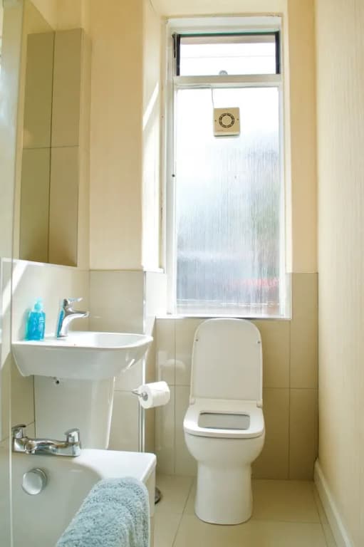 1 Bedroom Flat In Roseburn - photo 9