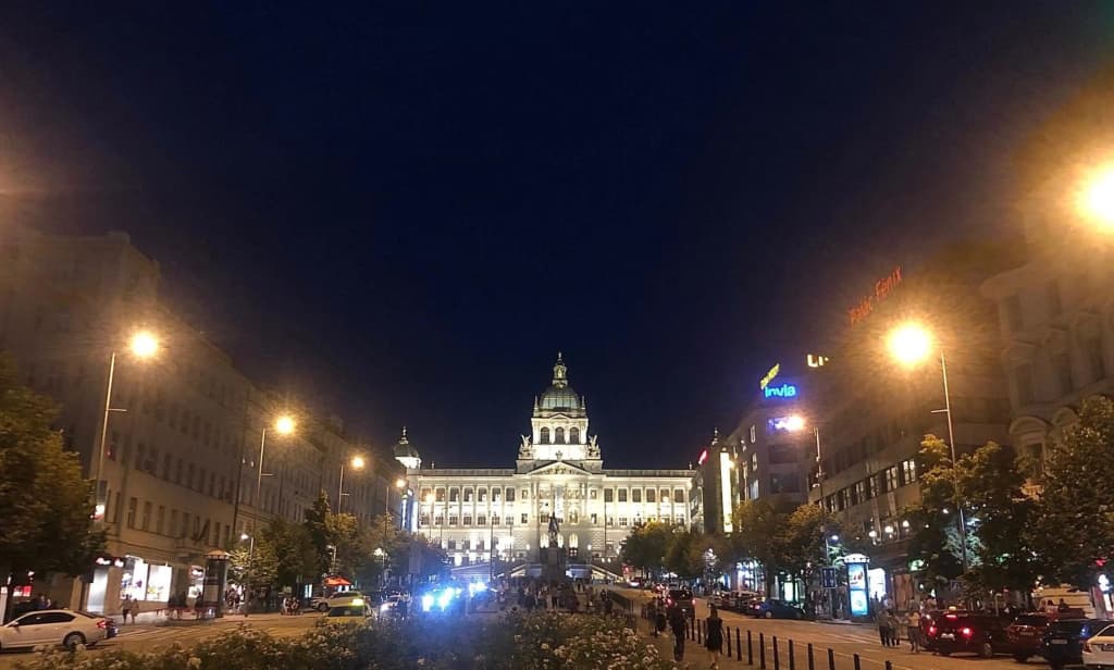 Duplex with quite terrace on Wenceslas sq. - photo 48
